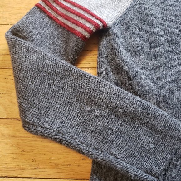 Classic Roots Sweater, grey mock neck - Picture 2 of 5